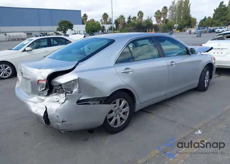 2008 Toyota Camry Hybrid z USA, uszkodzony, nr VIN JTNBB46K683048269